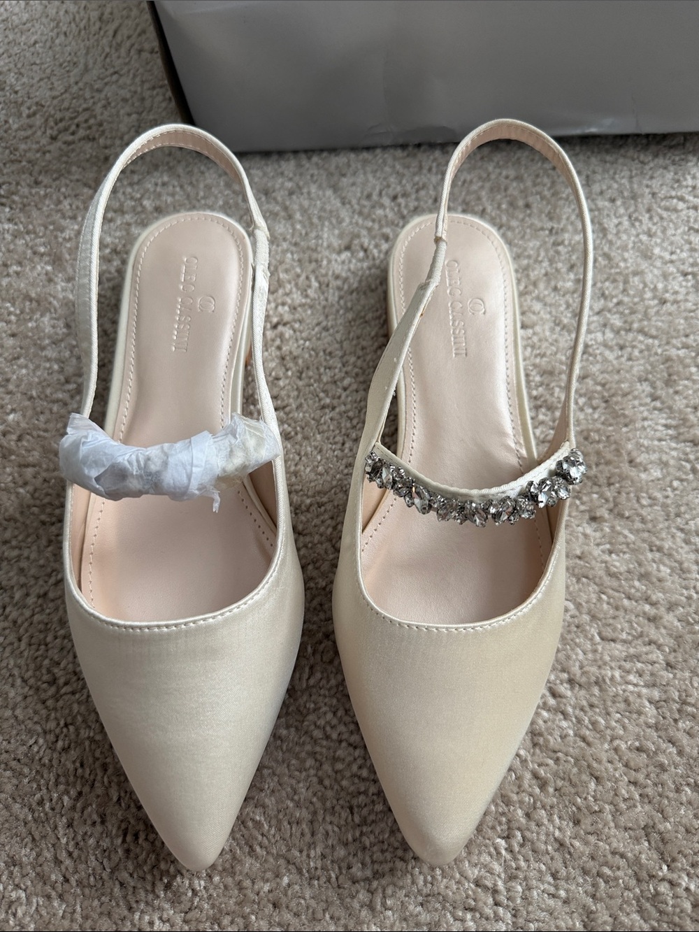 NWT Oleg Cassini Ivory Satin Pointed Slingbacks with Crystal Strap